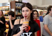 Exclusive | Erewhon allegedly testing ‘insane’ NYC smoothie bar. ‘Lines could be an hour.’
